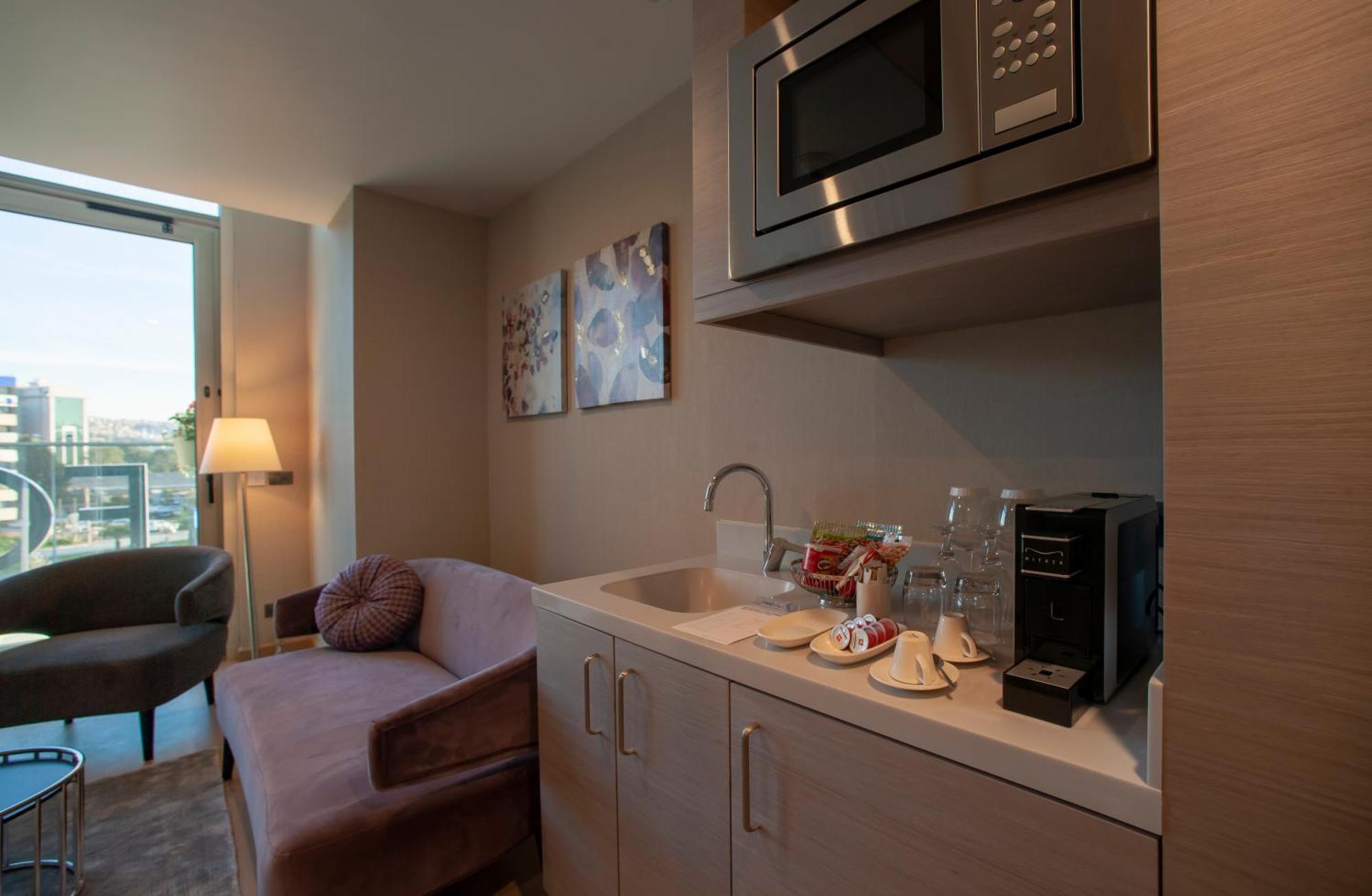 Four Points By Sheraton מלון 4*